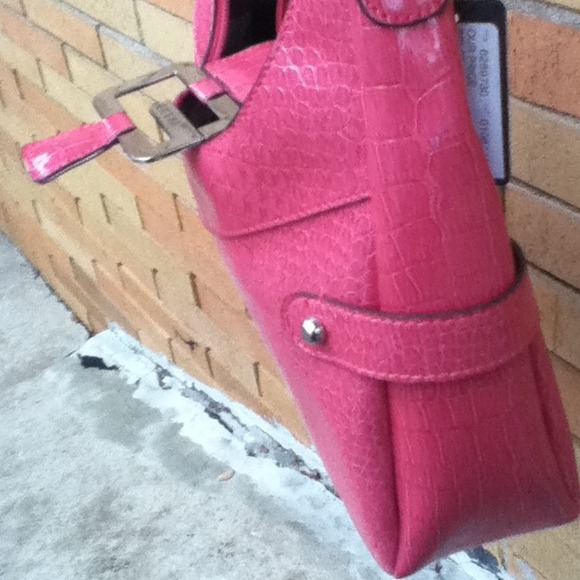 Guess pink Alligator Embossed Bag - Picture 4 of 4