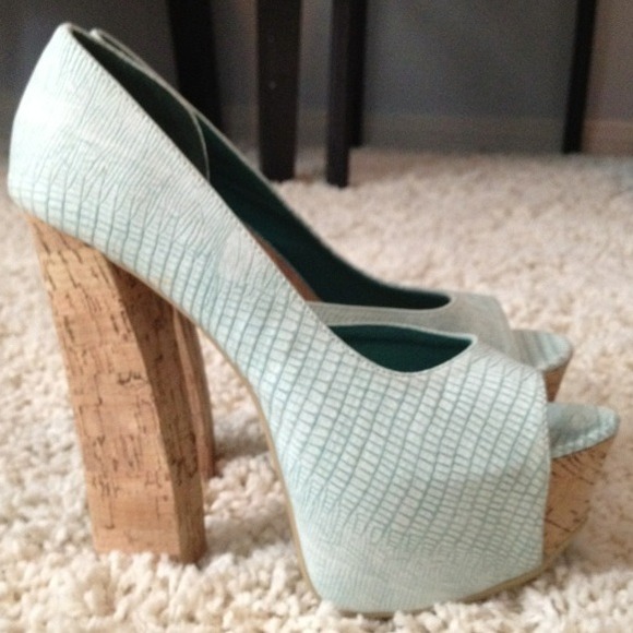 SOLD in Bundle - Picture 3 of 4