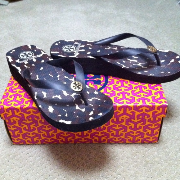 Tory Burch Platform Flip-Flop-Animal Print-10