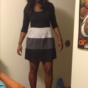 Block long sleeve dress