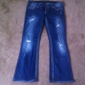⬇Price Reduced!⬇Silver Distressed Boot Cut Jeans