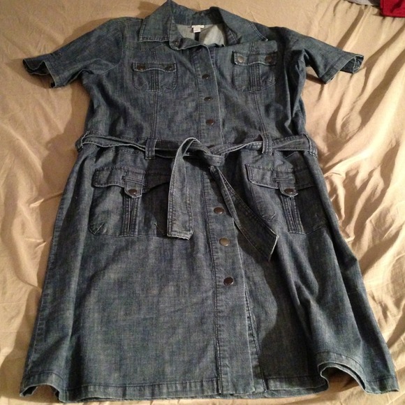 Reduced Adorable jean dress size 20