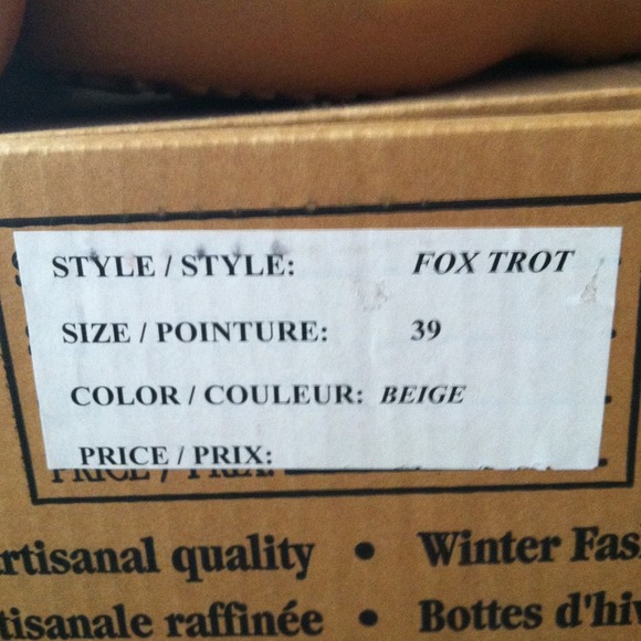 Fox fur boots!! - Picture 3 of 4