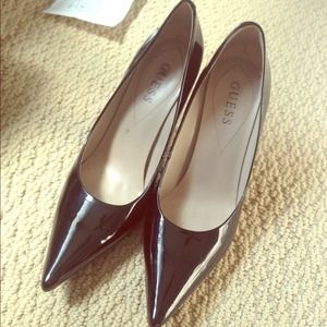 Paten leather guess heals