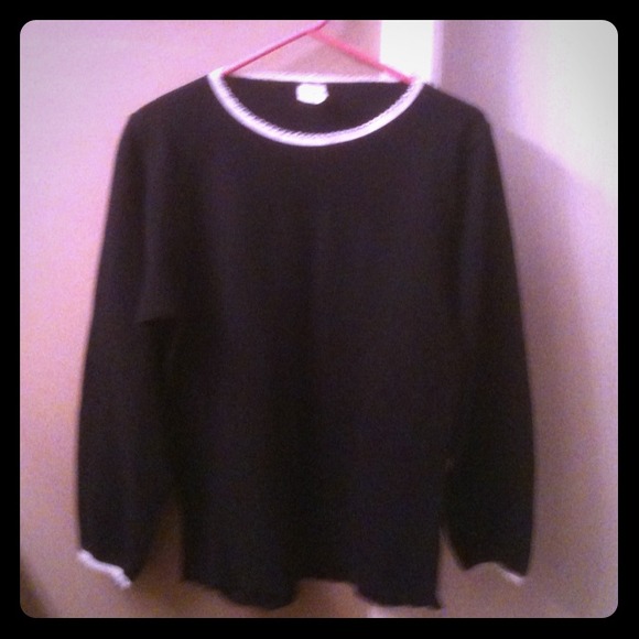 SOLD****Thermal top