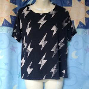 🚫RESERVED🚫 Forever 21/H81 Lightning Bolt Tee