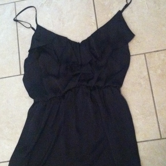 **SOLD**Black ruffle top dress