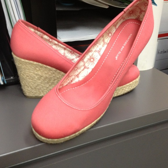 ****Traded****Size 10 Corral Wedge shoes