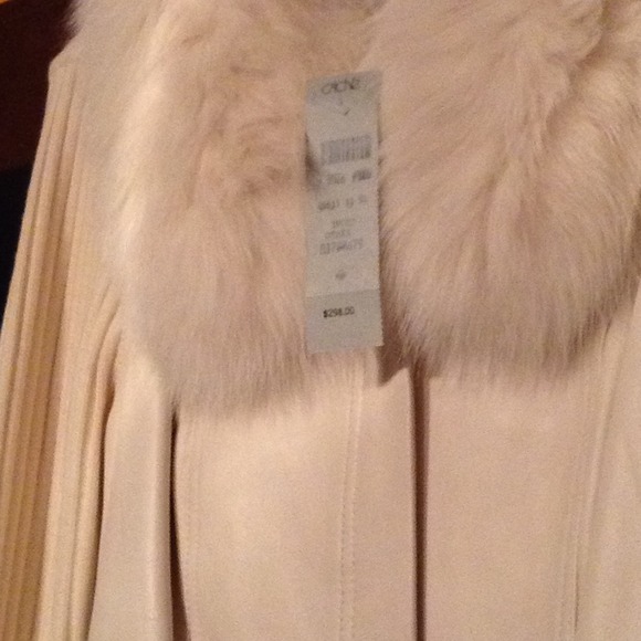 Cache White Sweater Jacket - Picture 2 of 3