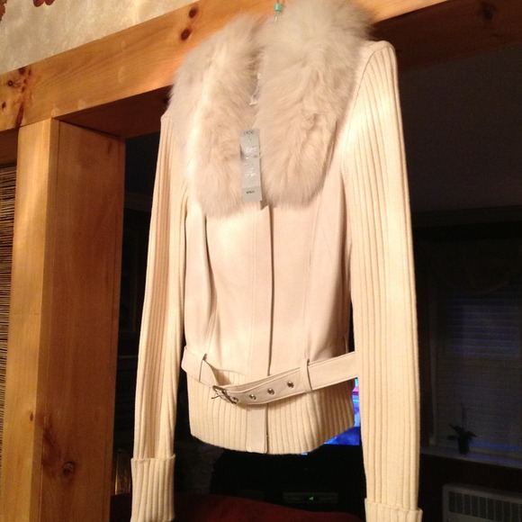 Cache White Sweater Jacket - Picture 3 of 3
