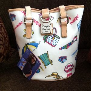 Authentic Dooney & Bourke North/South Bucket Bag