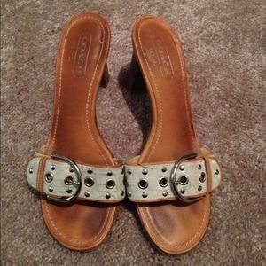 Coach. Heels 6.5