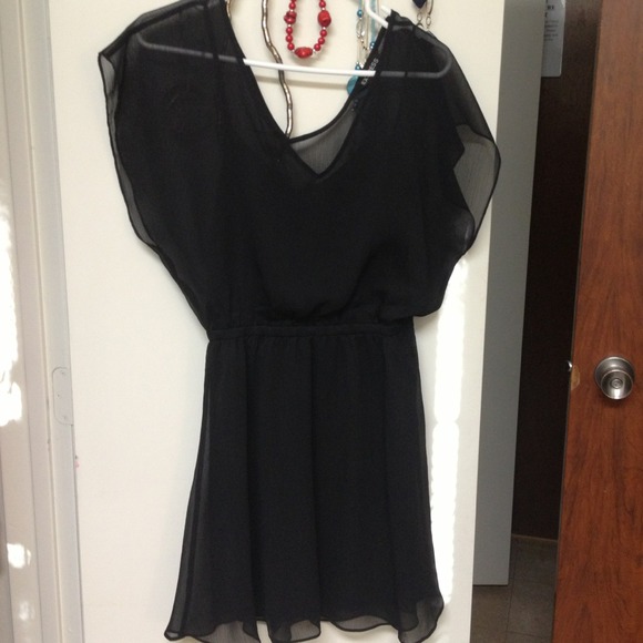 ✨REDUCED✨ Express Dress