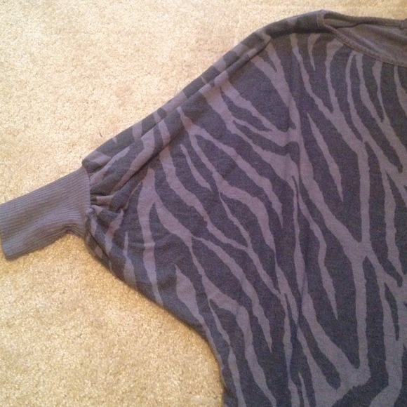 SOLD Forever 21 zebra shirt - Picture 2 of 3