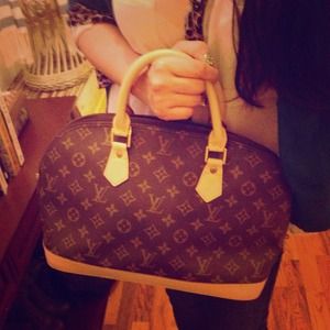 👍LV Monogram Alma Bag (Lowered Price!)