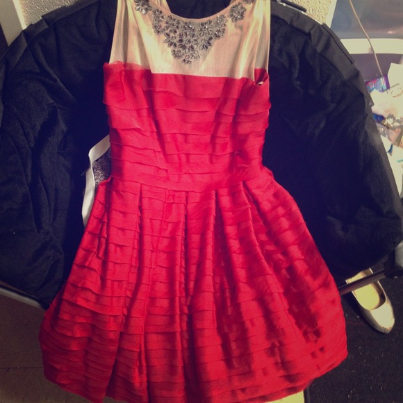 ✨REDUCED✨ BCBG Maxazria Cocktail Dress