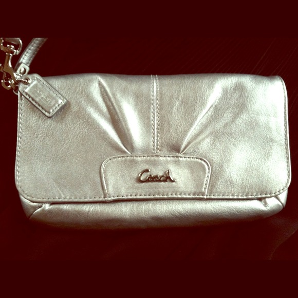 ***SOLD***Coach silver leather clutch large