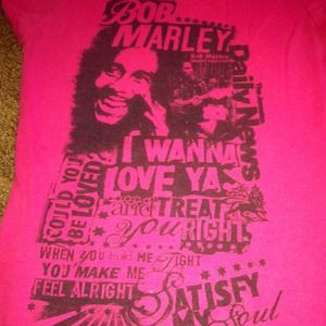 ✨SOLD✨Pink Bob Marley tee