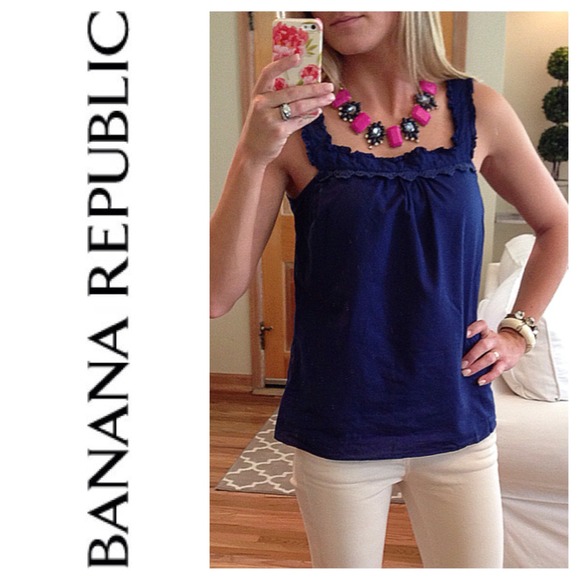 💢SOLD💢 Banana Republic Lace Collar Tank