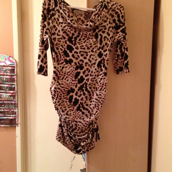 Dress - Picture 2 of 4