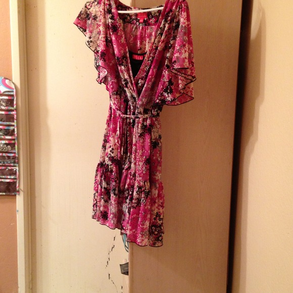 Black and pink flowered dress from ELLE