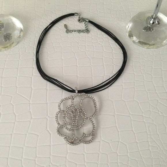 Neckless