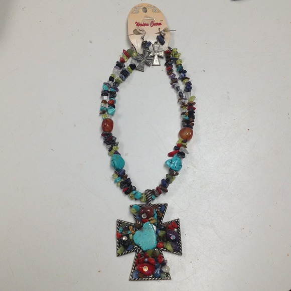 :::::: Bundle:::::: Fashion beaded necklace