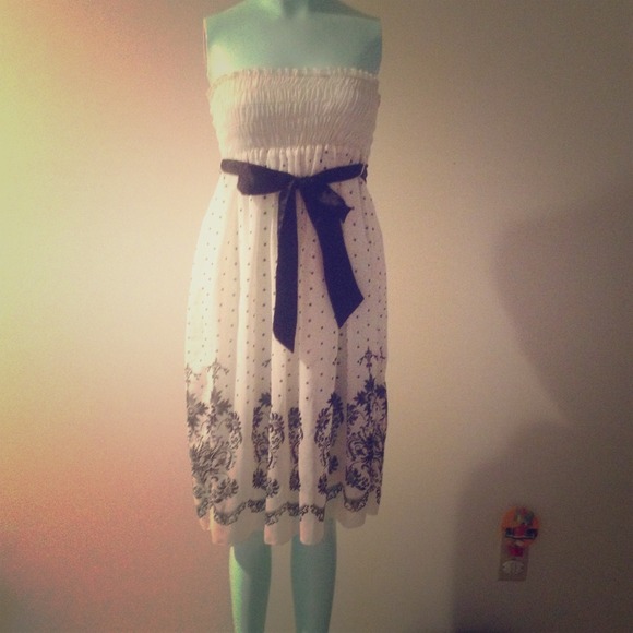 Strapless baby doll dress - Picture 1 of 2