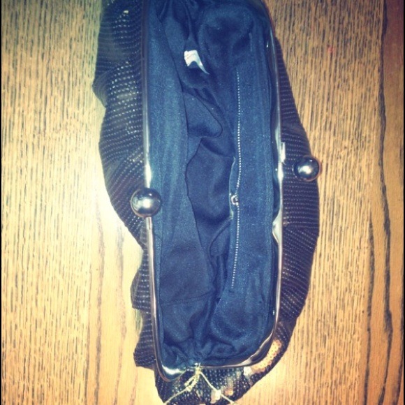 Golden Bronze Beautiful Clutch! NEVER USED!!❤ - Picture 2 of 2