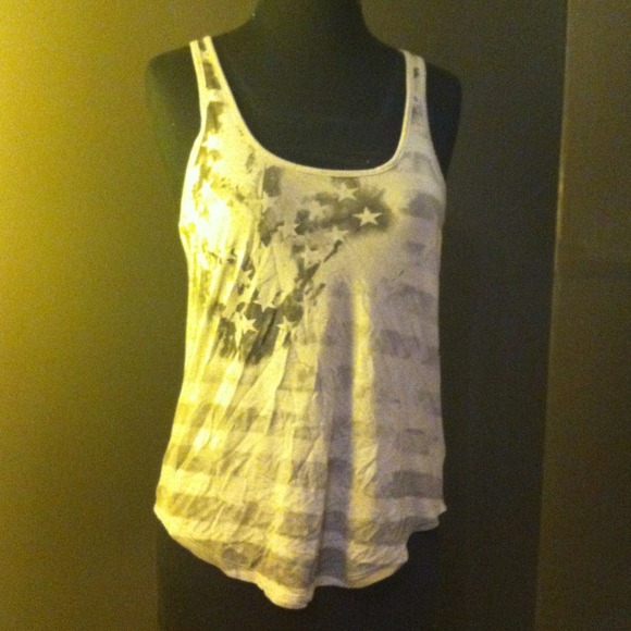 💔SOLD💔 Flag Graphic Hi-Lo Tank