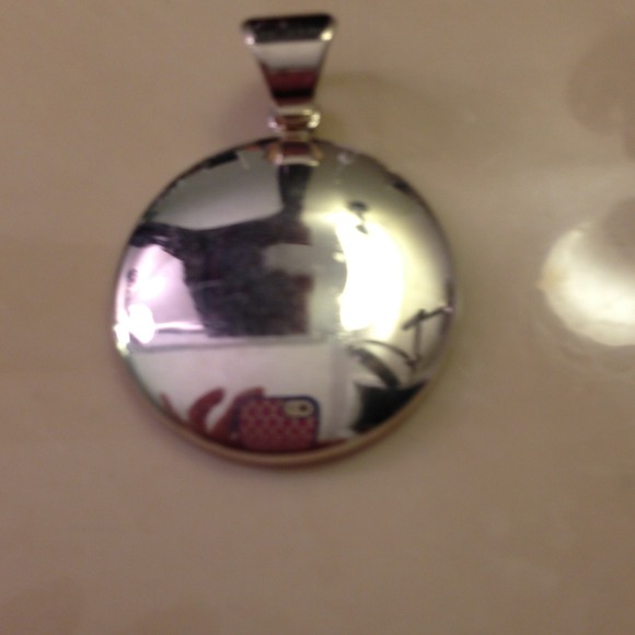 SOLD.  Silver pendent from silpada.