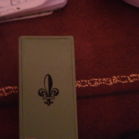 Fleur de Lis watch! - Picture 4 of 4