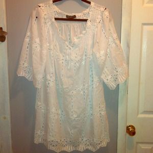 ✂Price Cut ✂ INC White tunic style top