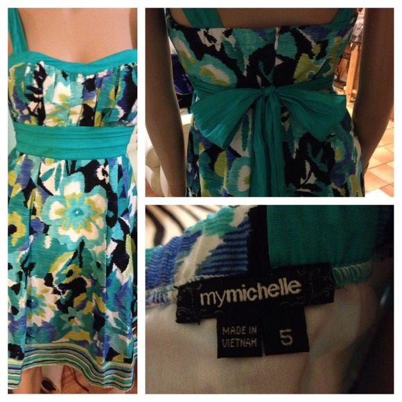 ❤Sold. Cute floral print sundress
