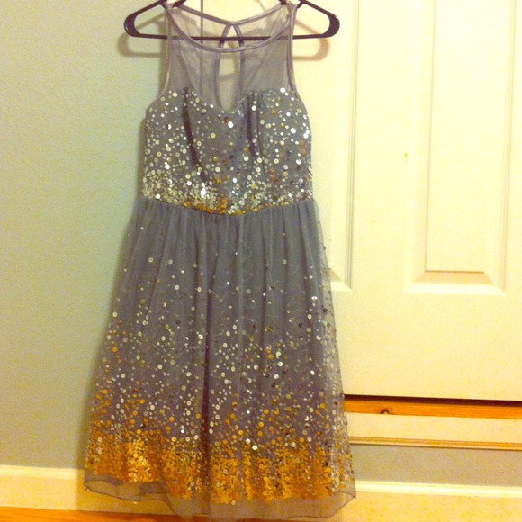 Sparkle dress! Size 7. Would fit M or L - Picture 1 of 4