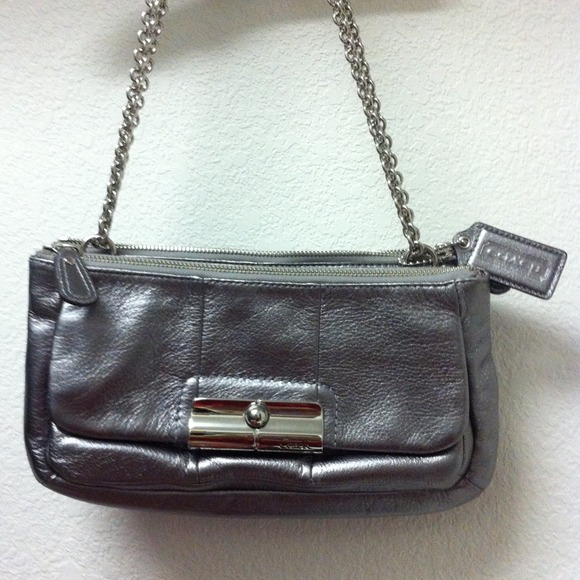 Trade??? Authentic Coach bag! - Picture 1 of 4