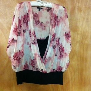 ❌TRADE❌ One piece flowy top🌺