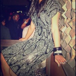 Sold👏 Vintage glittery black dress