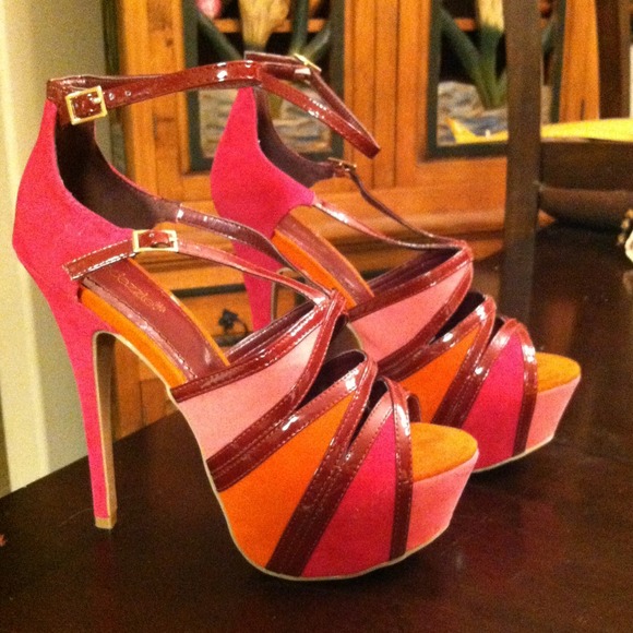 Beautiful Shoedazzel heels