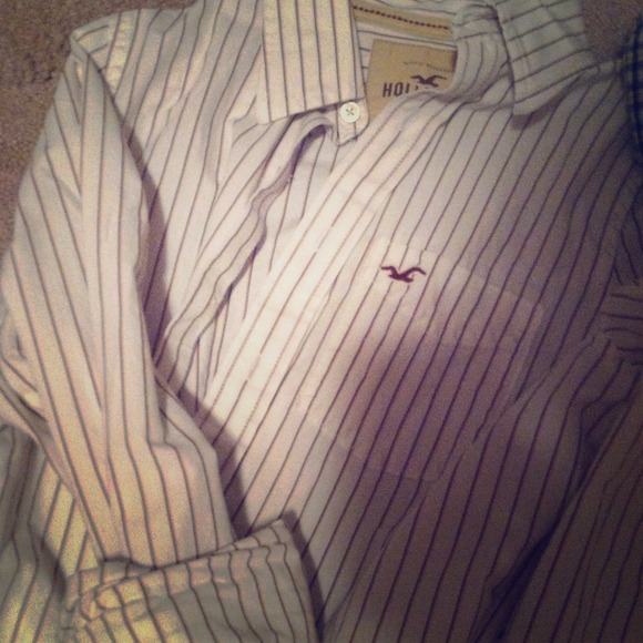 Size small Hollister shirt