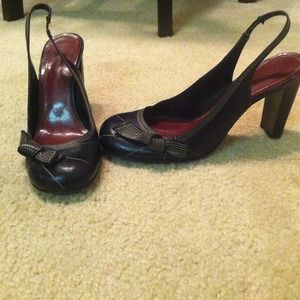 Gianni Bini black heels