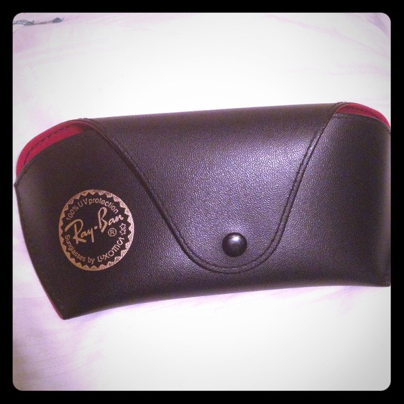 Ray ban case with cloth (no glasses)