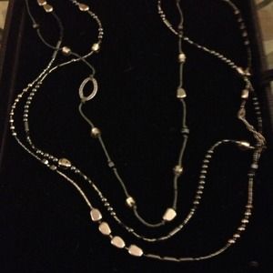 Great necklace very long beautiful with creams