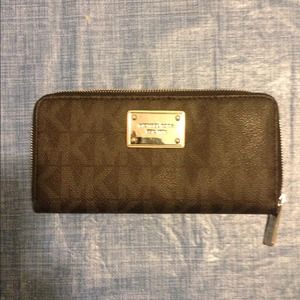 Michael Kors wallet