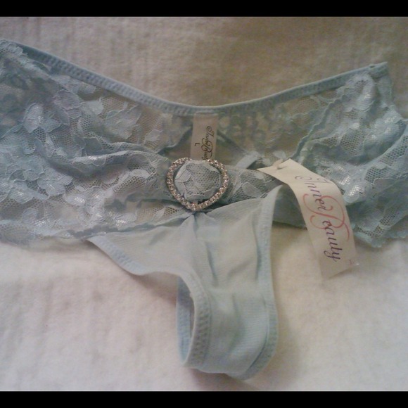 SOLD Inner beauty 2 lace and heart diamond panties - Picture 2 of 3