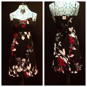 TRADED to @smurray2011 Gorgeous floral dress