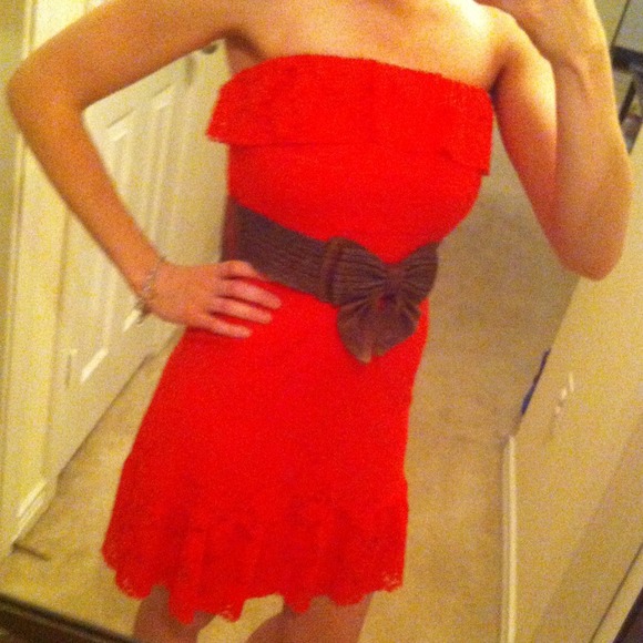 Super cute dress!