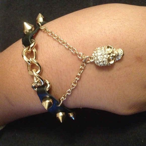 Gold skull spike bracelet