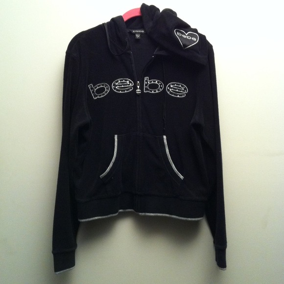 ❌SOLD❌Bebe Rhinestone Heart Hoodie