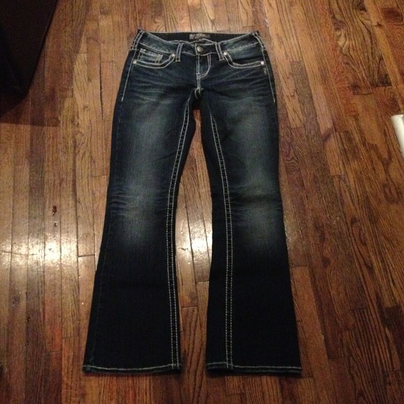 🌻🌻SOLD🌻🌻Silver Jeans